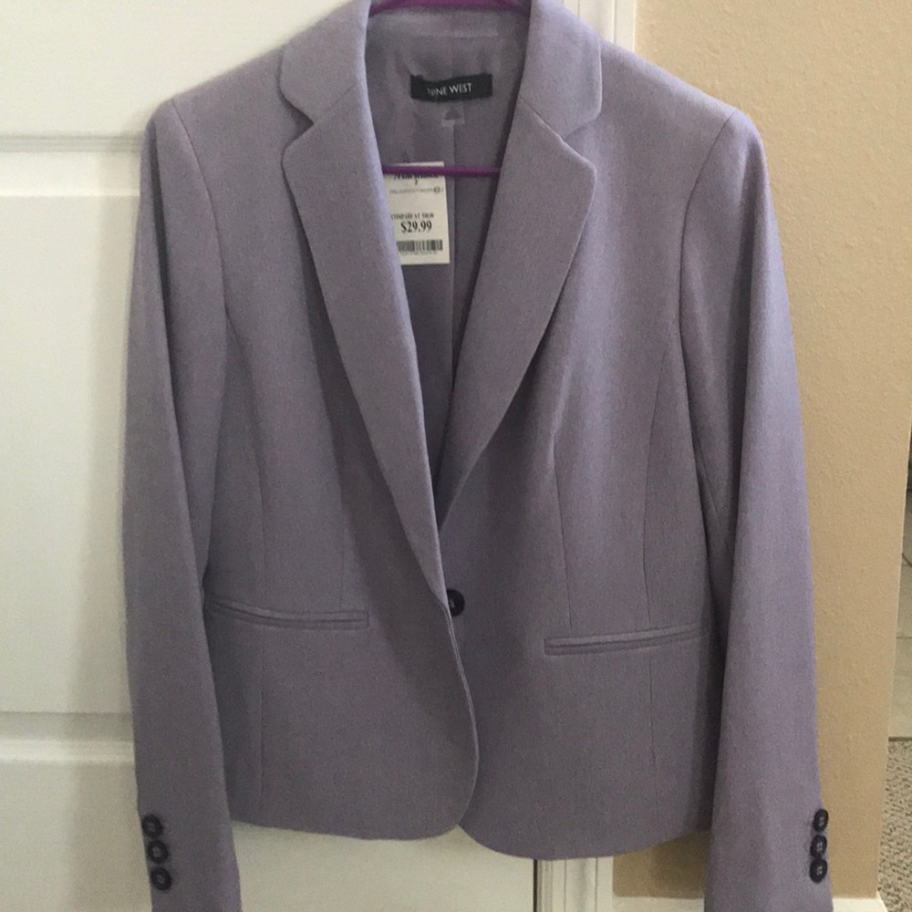 Super cute lavender colored fitted blazer